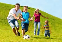 Nuôi con nuôi giữa công dân Việt Nam tạm trú ở nước ngoài